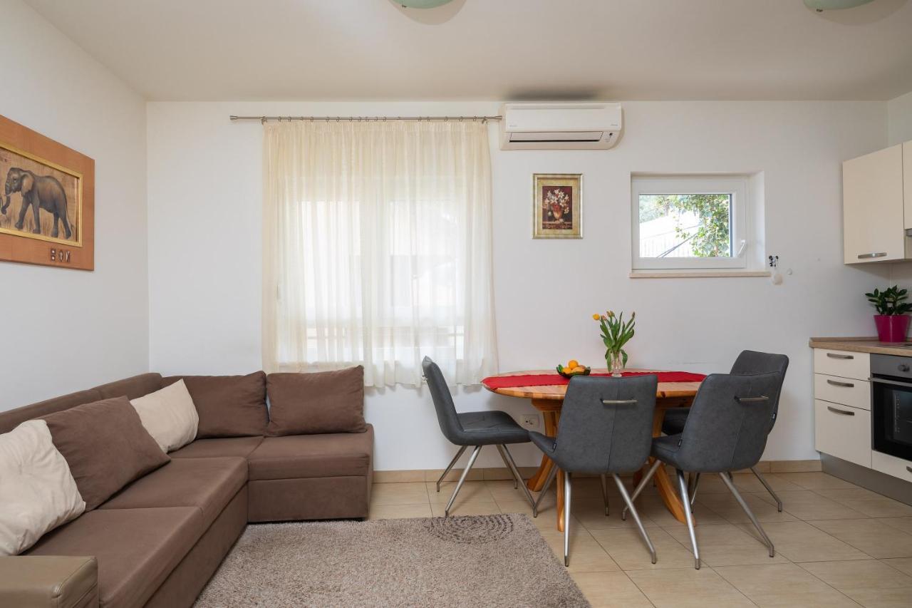 Adriatic Beach Suites Omis Ngoại thất bức ảnh